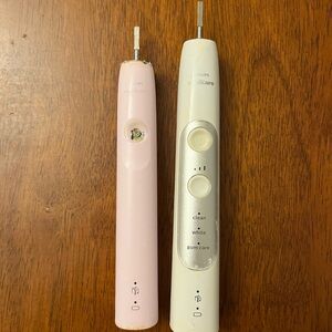 2 Philips Sonicare Pink and White Toothbrush Duo - batteries are dead!